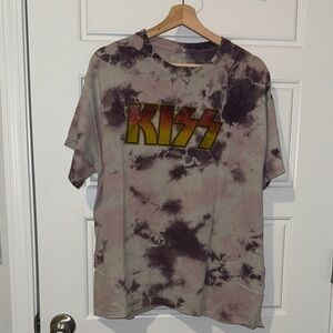 KISS band tee